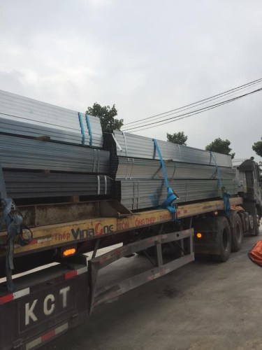 Thép hộp - Thép Tân Thịnh Phát - Công Ty TNHH Một Thành Viên Thương Mại Sắt Thép Tân Thịnh Phát