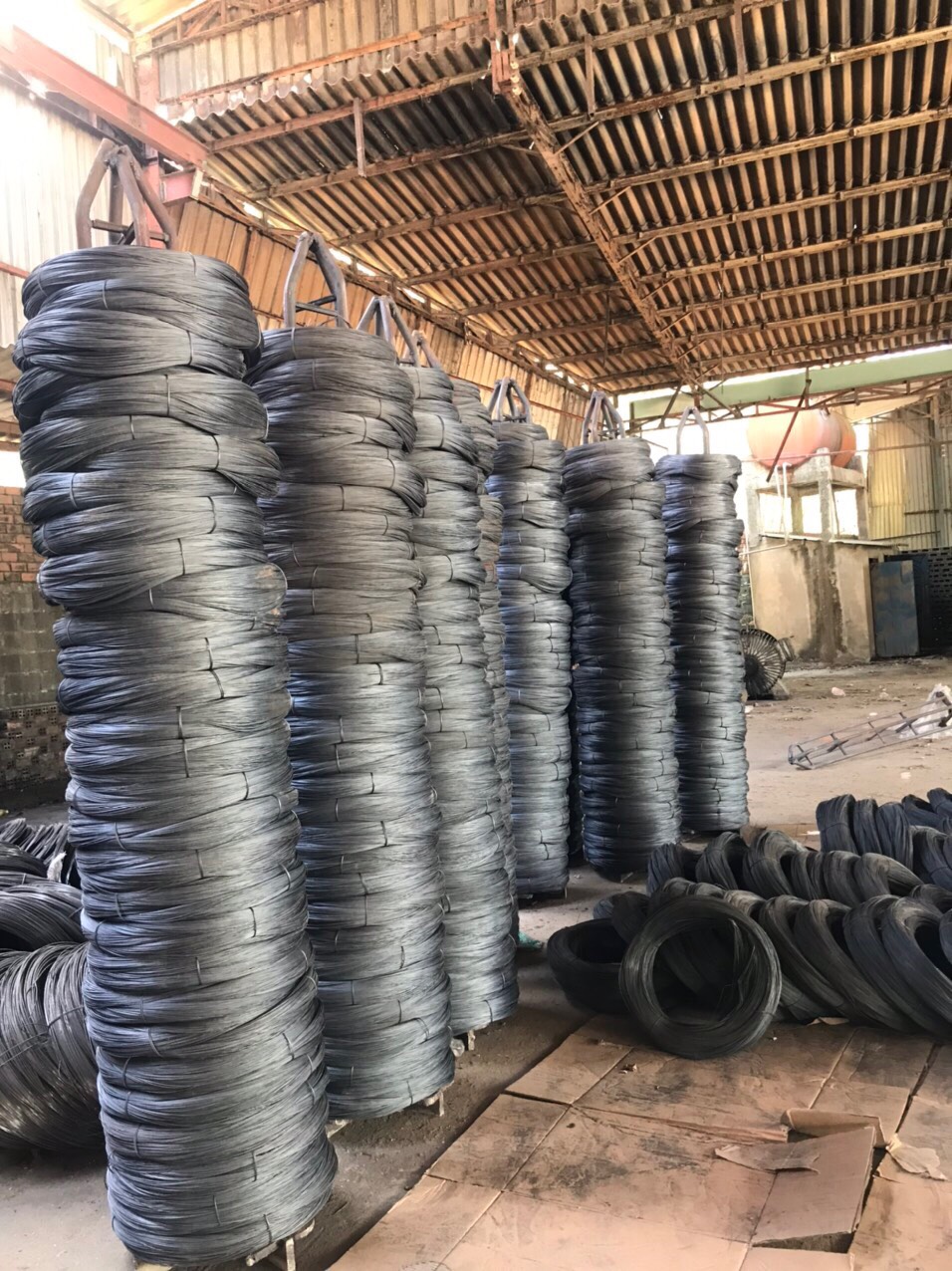 Thép xây dựng, xà gồ thép - Thép Tân Thịnh Phát - Công Ty TNHH Một Thành Viên Thương Mại Sắt Thép Tân Thịnh Phát