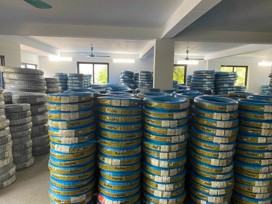 Kho hàng công ty Trang Linh - Thiết Bị Thủy Lực Trang Linh - Công Ty TNHH Đầu Tư Thương Mại Và Sản Xuất Trang Linh