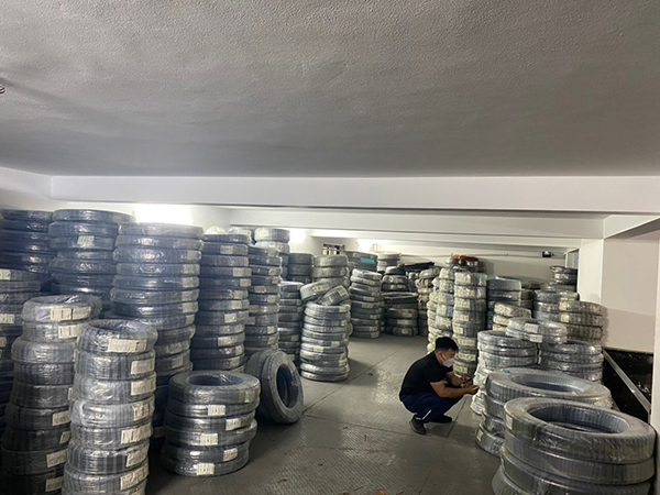 Kho ống Torando - Thiết Bị Thủy Lực Trang Linh - Công Ty TNHH Đầu Tư Thương Mại Và Sản Xuất Trang Linh