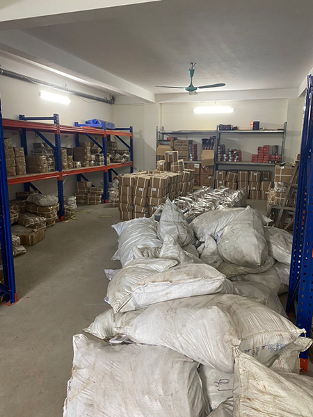 Kho phụ kiện khớp nối - Thiết Bị Thủy Lực Trang Linh - Công Ty TNHH Đầu Tư Thương Mại Và Sản Xuất Trang Linh