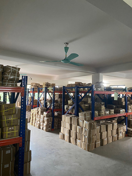 Kho phụ kiện khớp nối - Thiết Bị Thủy Lực Trang Linh - Công Ty TNHH Đầu Tư Thương Mại Và Sản Xuất Trang Linh