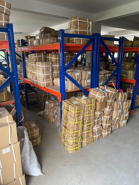 Kho phụ kiện khớp nối - Thiết Bị Thủy Lực Trang Linh - Công Ty TNHH Đầu Tư Thương Mại Và Sản Xuất Trang Linh