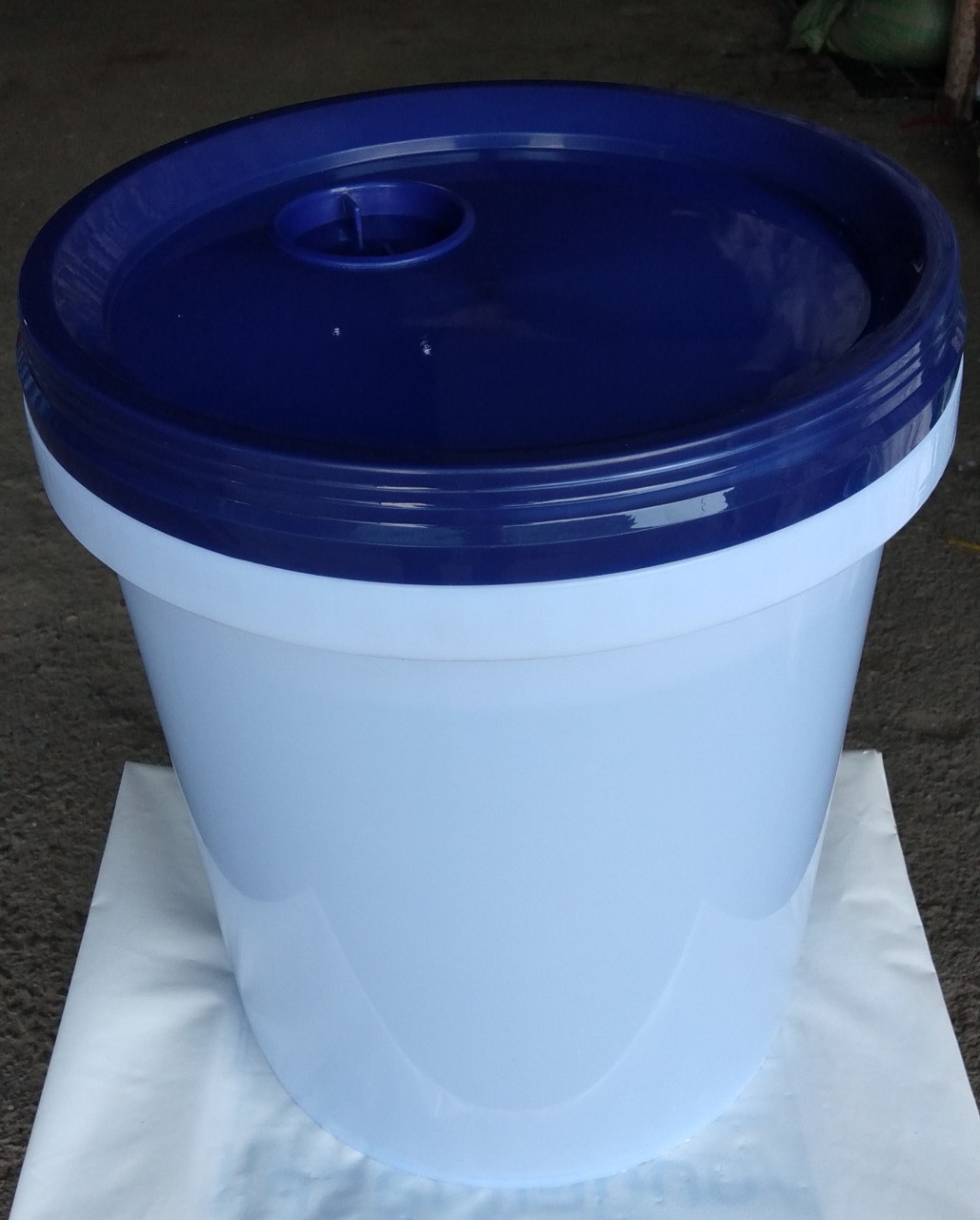 Thùng 18L nắp mới