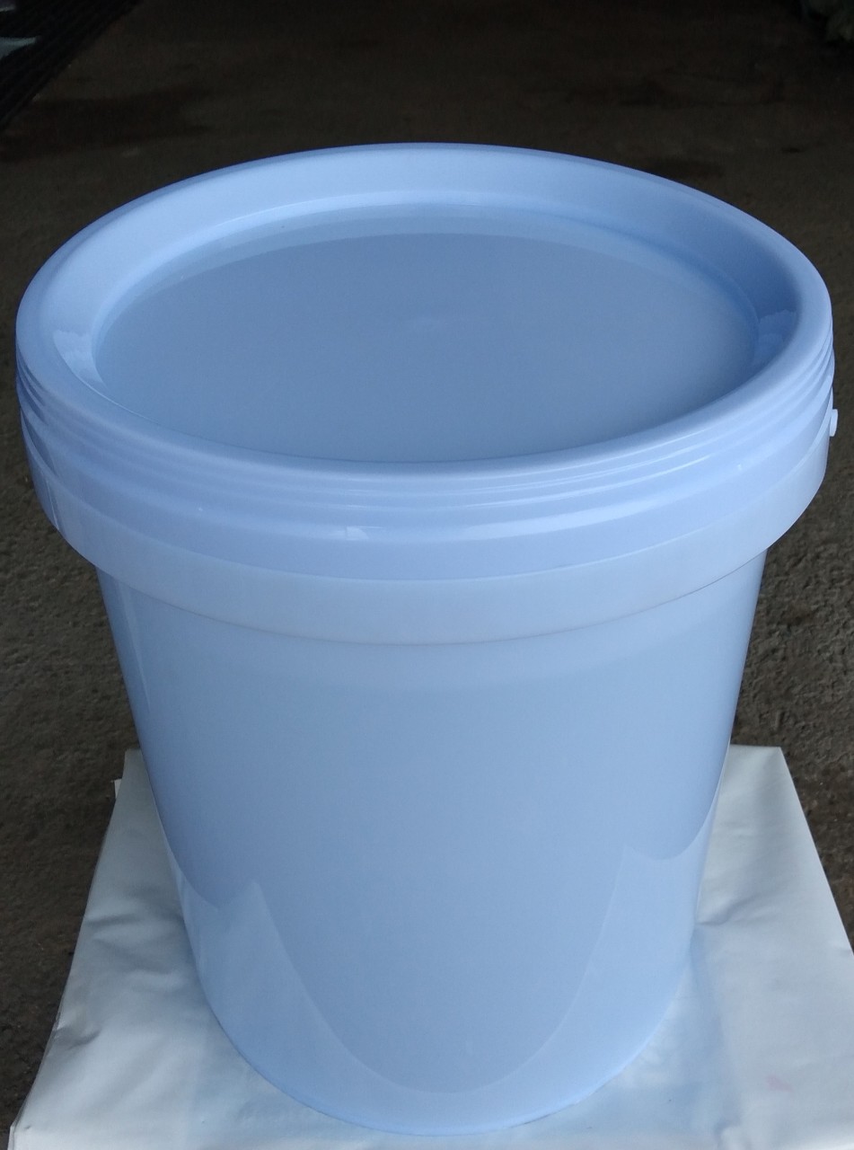 Thùng 18L nắp mới