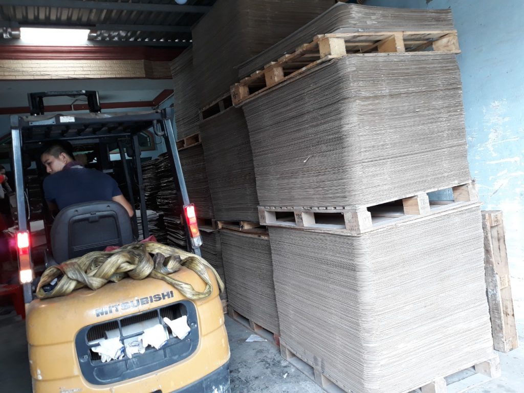 Giấy carton bìa cứng - Giấy Carton Bìa Cứng Kinh Lam Phát - Công Ty TNHH Sản Xuất Thương Mại Kinh Lam Phát
