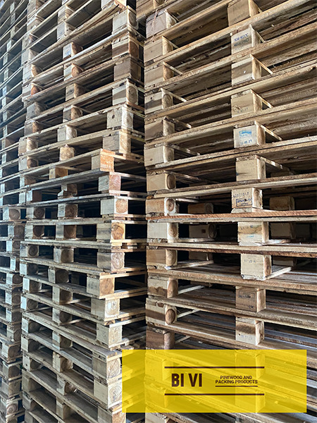 Pallet gỗ 4 hướng nâng