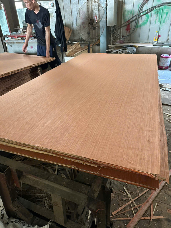 Hàng bao bì BC - Ván ép Kinh Bắc - Công Ty TNHH Đầu Tư Thương Mại Xuất Nhập Khẩu Kinh Bắc