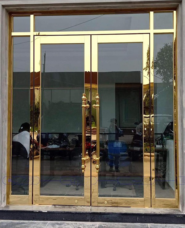 Cửa kính cường lực khung inox mạ vàng - Kính Cường Lực Văn Thìn Glass - Xưởng Nhôm Kính Dân Dụng Bắc Ninh
