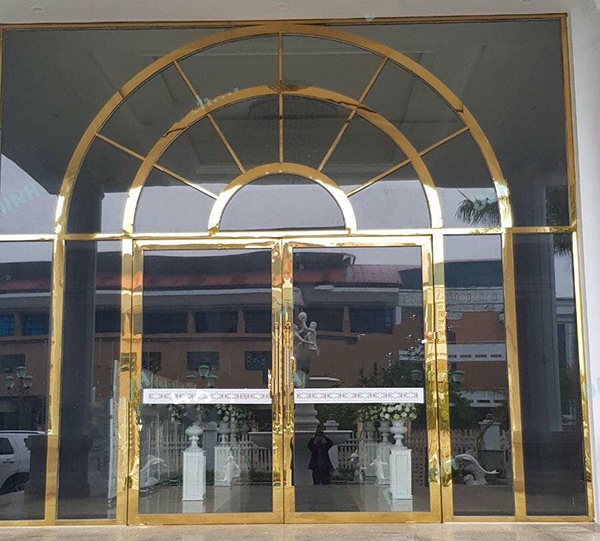 Cửa kính cường lực khung inox - Kính Cường Lực Văn Thìn Glass - Xưởng Nhôm Kính Dân Dụng Bắc Ninh