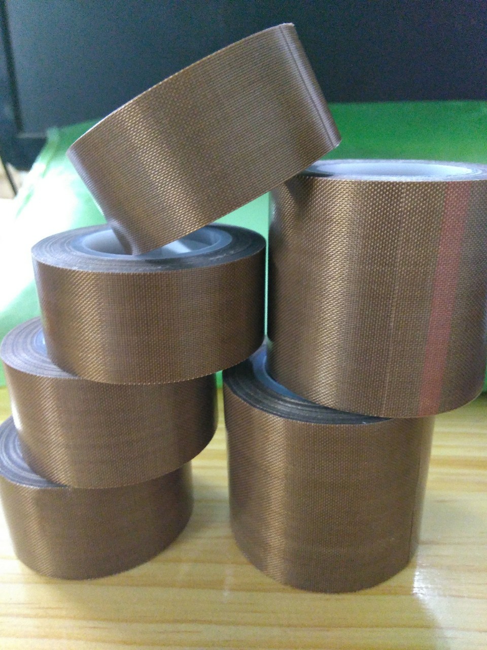 Công Ty TNHH Xuất Nhập Khẩu Thương Mại Tổng Hợp Nguyễn Hoàng