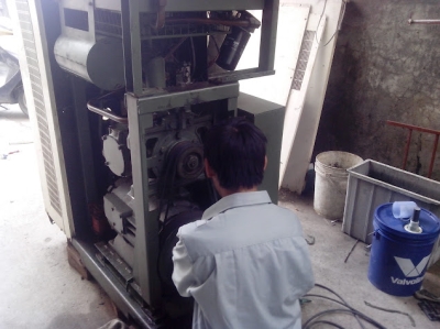 Sửa chữa bảo trì máy nén khí - Chi Nhánh Cần Thơ - Công Ty TNHH Thương Mại Công Nghiệp Lê Phan