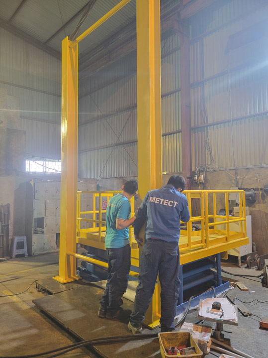 Bàn nâng Hitachi - Cơ Khí METECT - Công Ty Cổ Phần METECT