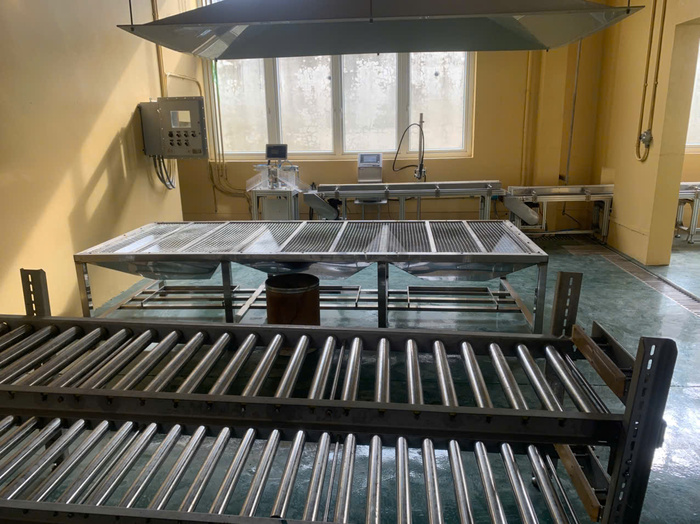 Dây chuyền chiết rót