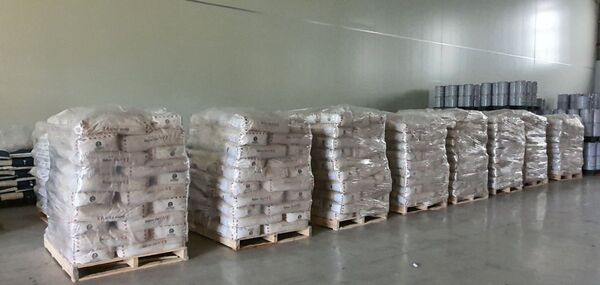 Nhà xe chuyển hàng bằng xe container