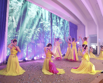 Tổ chức sự kiện