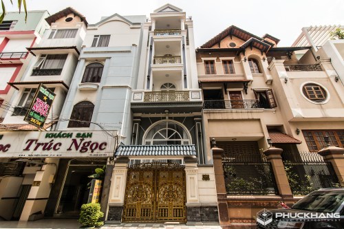 Nhà phố quận 10