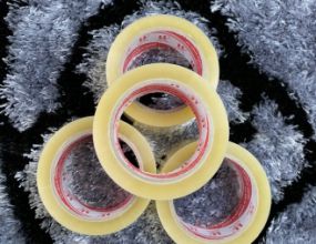 Băng dính OPP dán thùng