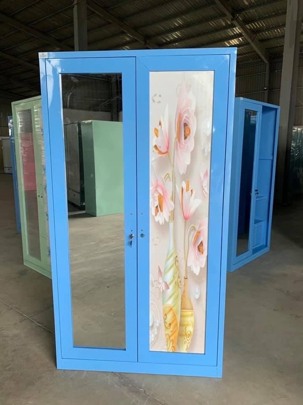 Tủ sắt quần áo