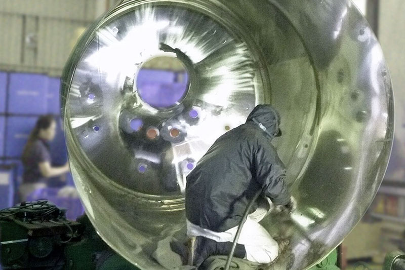 Gia công đánh bóng hệ thống bồn - Công Ty TNHH Vina Astec