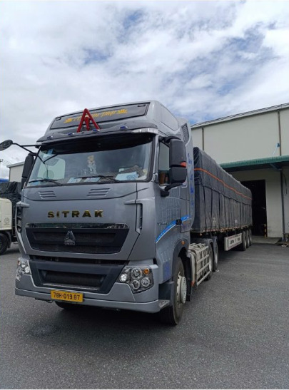 Dịch vụ cho thuê xe đầu kéo - Vận Tải Miền Trung - Công Ty TNHH Thương Mại Vận Tải Miền Trung