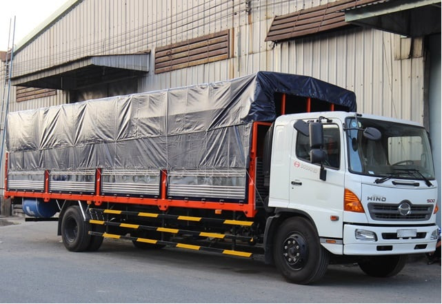 Dịch vụ cho thuê xe tải 8 tấn - Vận Tải Miền Trung - Công Ty TNHH Thương Mại Vận Tải Miền Trung