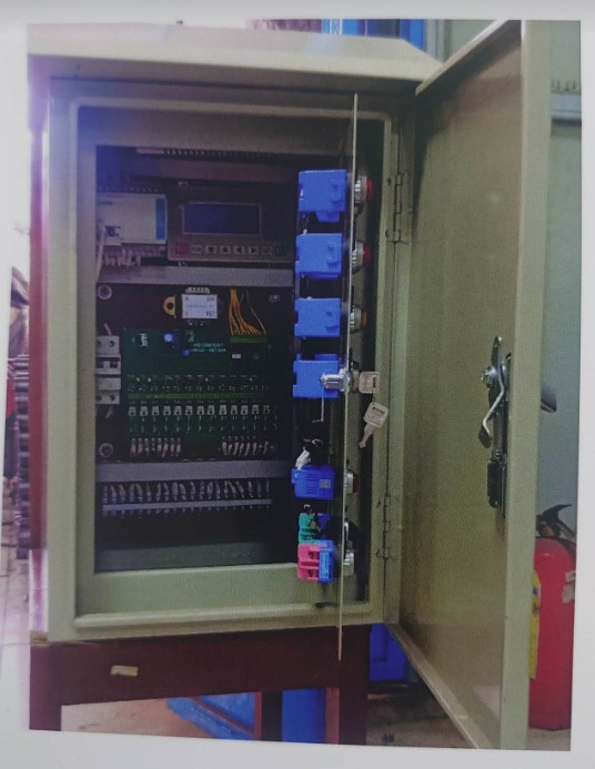 Tủ điều khiển THGT - Đèn Giao Thông Thành Cơ - Công Ty TNHH Sản Xuất Cơ Khí Điện Xây Dựng Thương Mại Thành Cơ