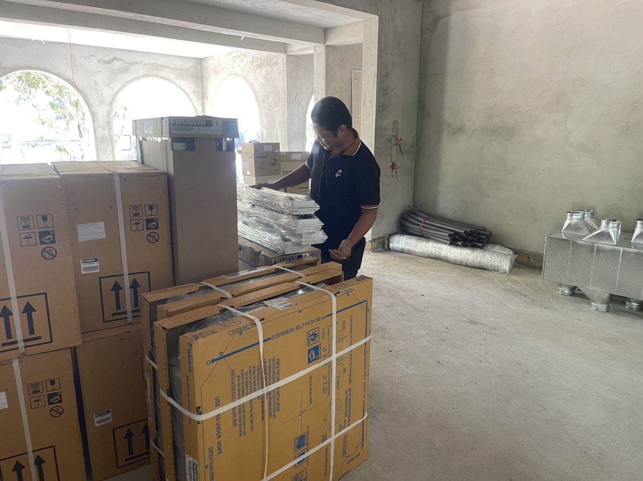 Thi công, lắp đặt, bảo dưỡng máy lạnh