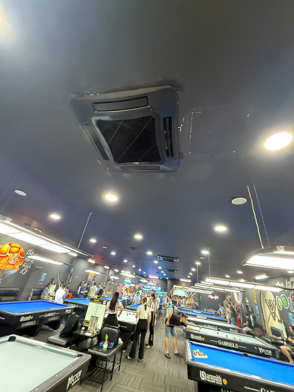 Thi công lắp đặt, sửa chữa máy lạnh theo yêu cầu - Điện Lạnh Lê Phạm - Công Ty TNHH Thương Mại Dịch Vụ Kỹ Thuật Lê Phạm