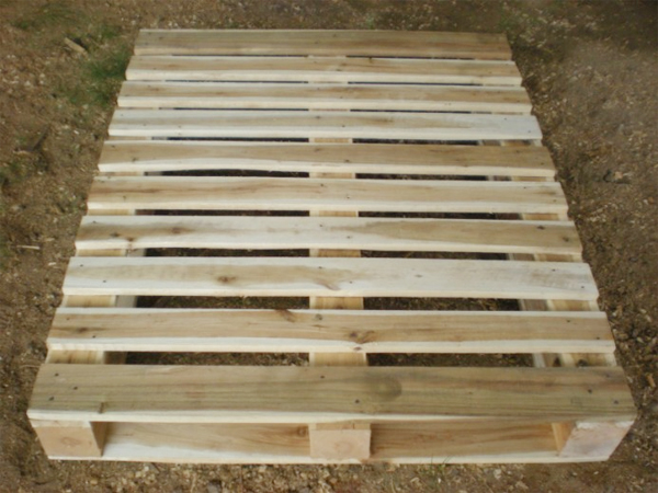 Pallet gỗ