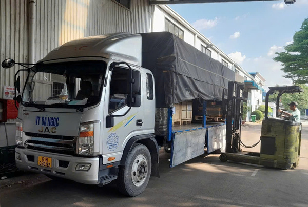 Dịch vụ vận tải hàng hóa - Vận Tải Bá Ngọc - Công Ty TNHH Thương Mại Dịch Vụ Vận Tải Bá Ngọc