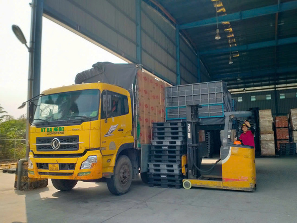 Dịch vụ vận tải hàng hóa - Vận Tải Bá Ngọc - Công Ty TNHH Thương Mại Dịch Vụ Vận Tải Bá Ngọc