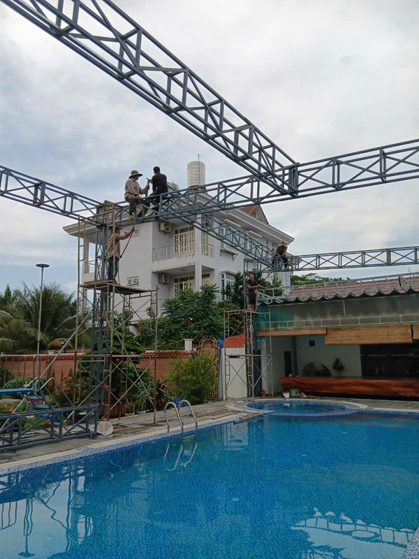 Thiết kế, thi công mái che hồ bơi