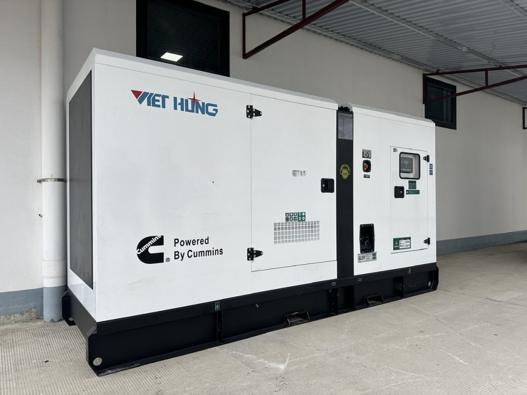 Bàn giao tổ máy Cummins 200KVA cho kho Hải Quan tỉnh Vĩnh Phúc