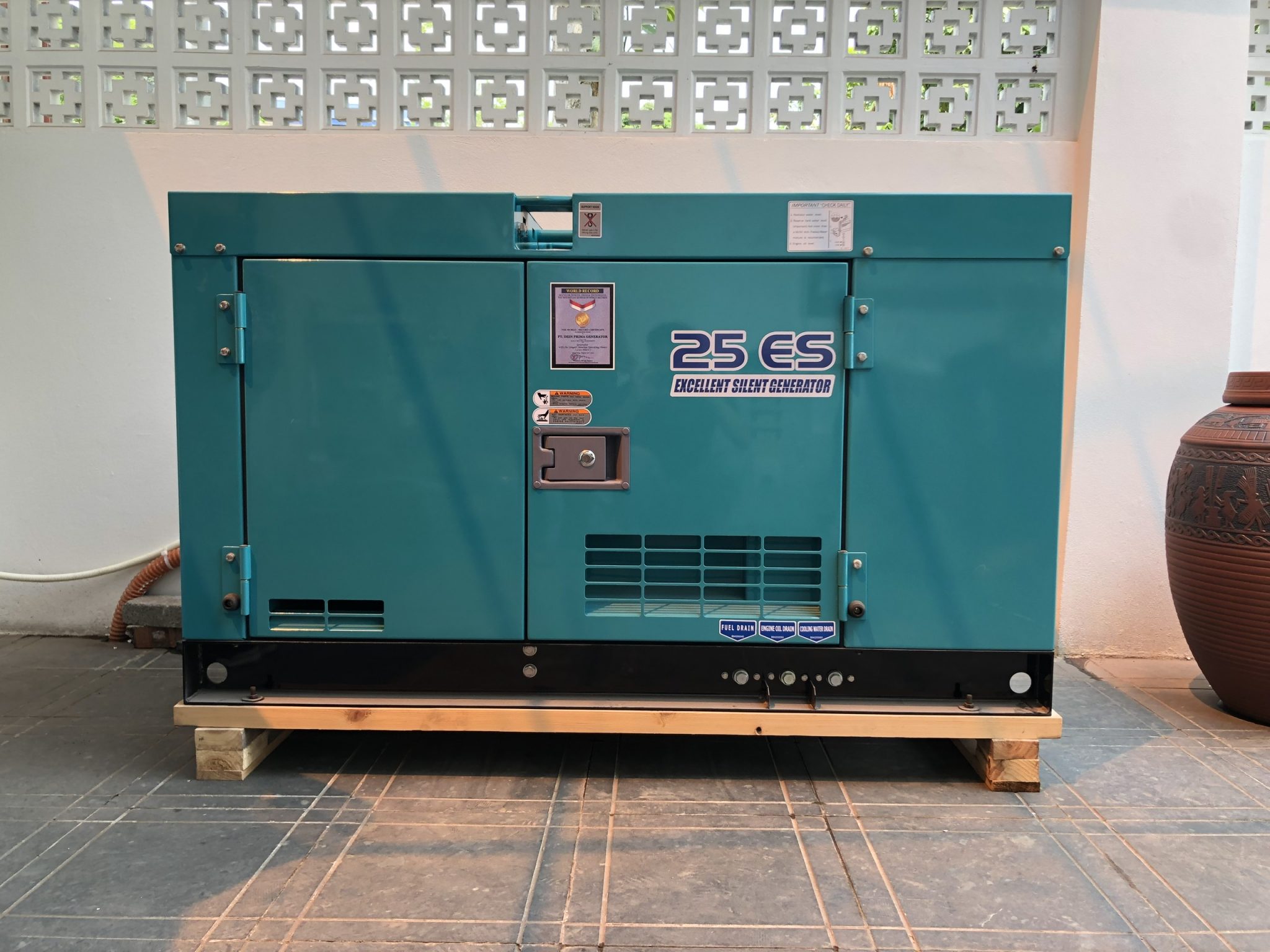 Máy phát điện Denyo 20 KVA
