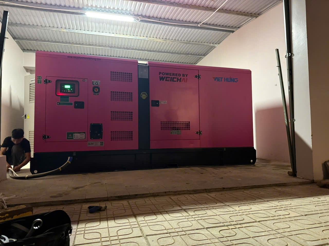 Máy phát điện Weichai 180 KVA