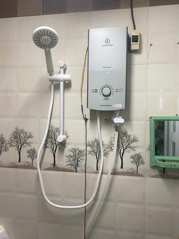 Bình nước nóng
