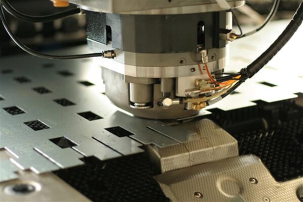 Gia công đột dập CNC kim loại