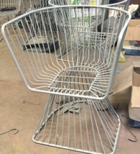 Gia công bàn ghế theo yêu cầu