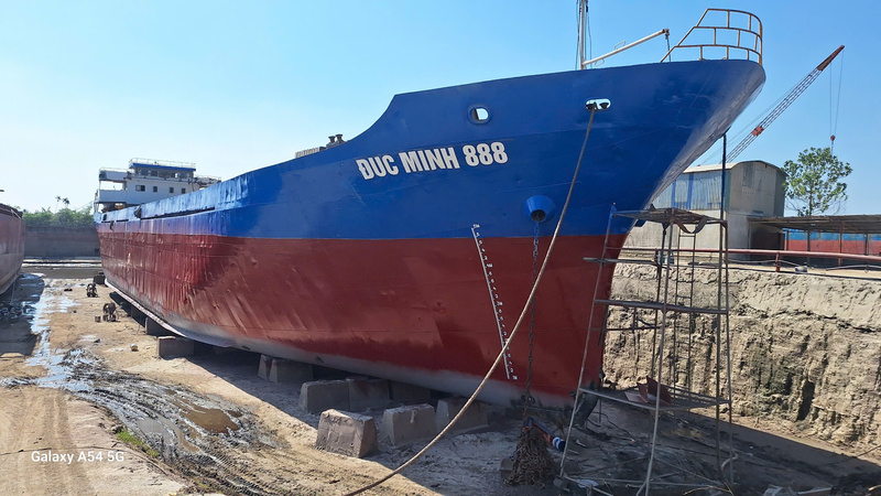 Hình ảnh tàu biển đã sơn - Sơn Hân Vượng Phát - Công Ty TNHH Đầu Tư Thương Mại Hân Vượng Phát
