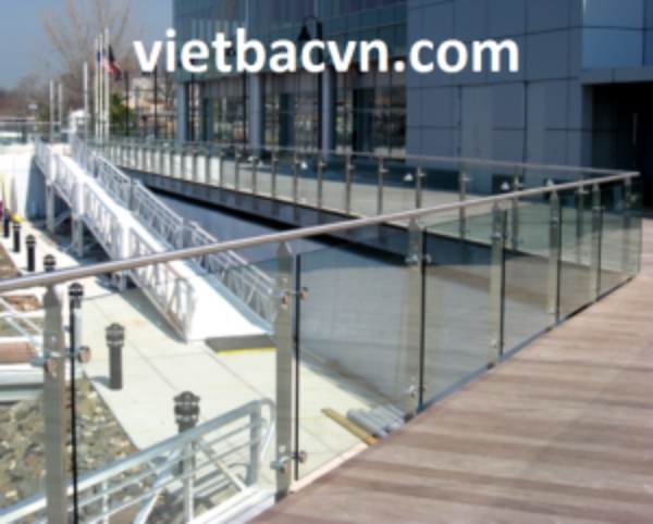 Lan can kính - Công Ty TNHH Sản Xuất Thương Mại Xây Dựng Việt Bắc