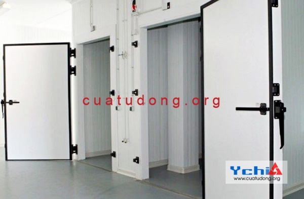 Cửa kho lạnh - Cửa Tự Động YChi Việt Nam - Công Ty Cổ Phần Công Nghiệp Xây Dựng YChi Việt Nam