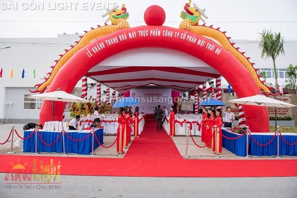 Tổ chức sự kiện