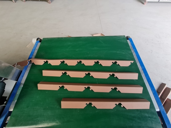 Thanh nẹp giấy, nẹp góc