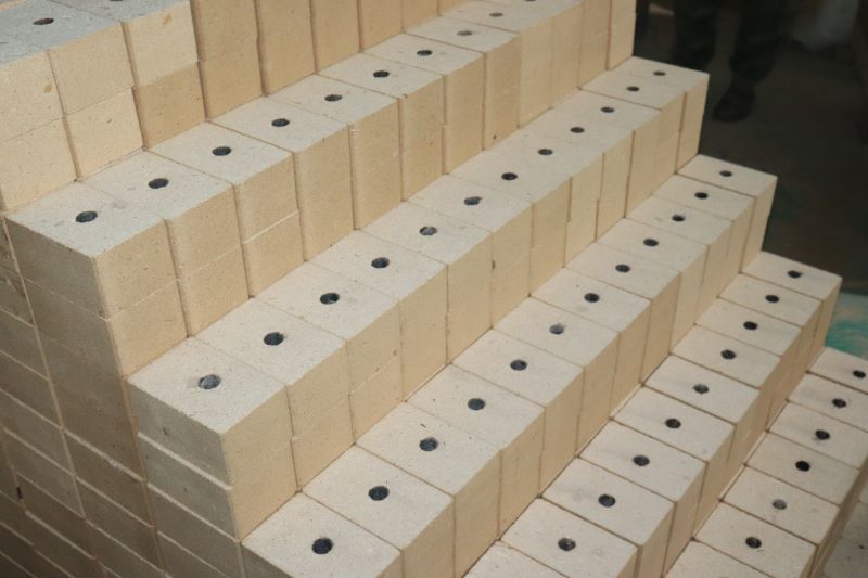  - Công Ty Cổ Phần Kinh Doanh Thương Mại Và Xuất Nhập Khẩu Trường Thịnh
