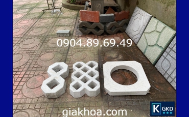 Gạch trồng cỏ tròn