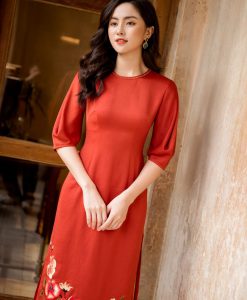 Áo dài hoa đào đỏ