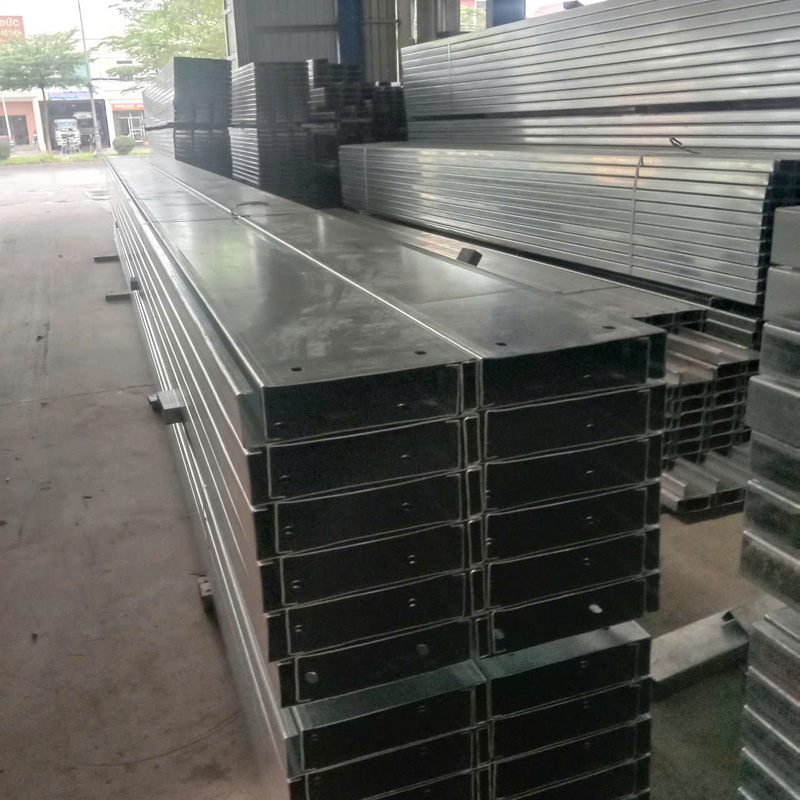 Hàng gia công chân gấp - Thép Tấm Taruko Việt Nam - Công Ty TNHH Taruko Việt Nam
