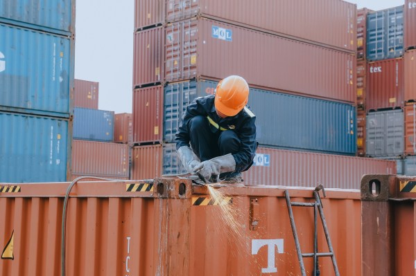 Dịch vụ sửa chữa Container - Chi Nhánh - Công Ty Cổ Phần Hưng Phát Container