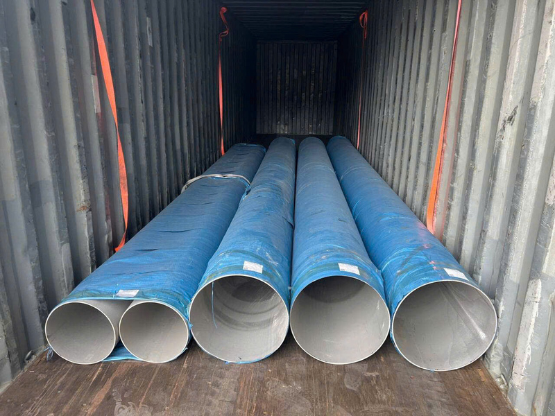 Thép ống - Công Ty TNHH Đầu Tư Và Thương Mại An Thiện Phát